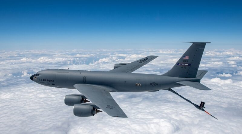Uncertainty in the Gulf: US Air Force KC-135 Stratotanker Declares In-Flight Emergency Over Strait of Hormuz, via: Sources